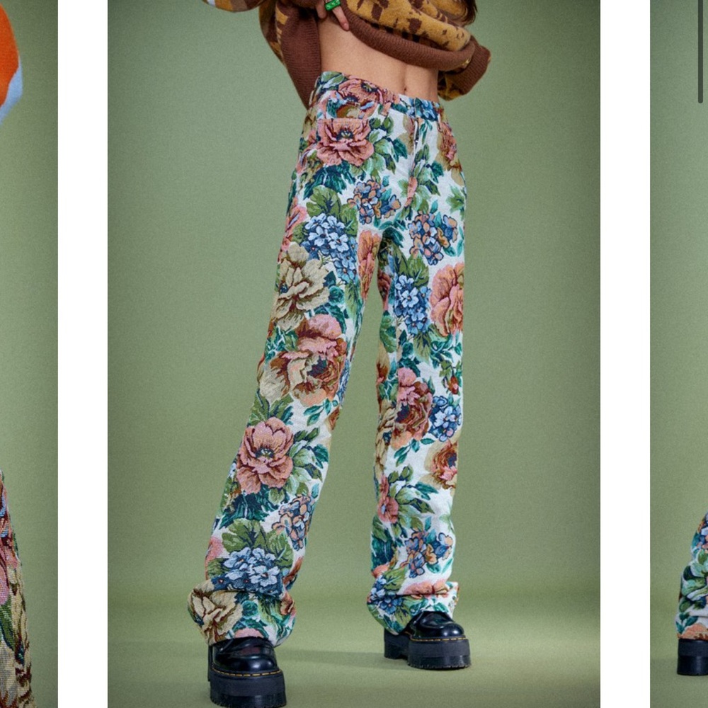 Woven Vintage Floral Slouchy Fit Trousers